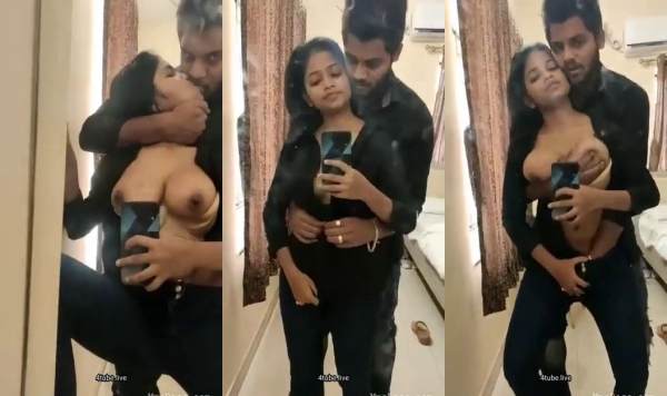 Desi Horny Girl at Hotel